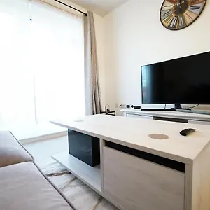 Deluxe Two Bedroom Serviced By Hampshire Stays - Southampton Near M3 And M27 Eastleigh