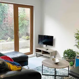 Close To Centre.modern Opened Planned Villa Belfast